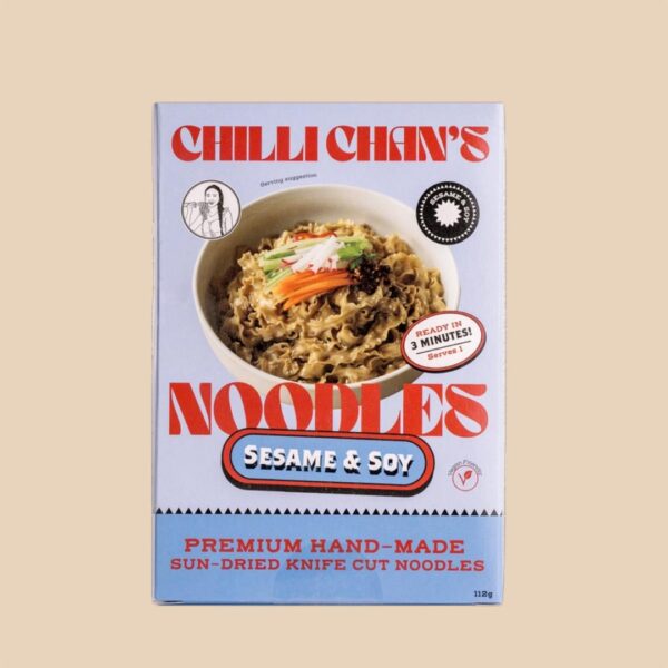 Tallarines cortados a cuchillo secados al sol, sésamo y soja - Chili Chan's